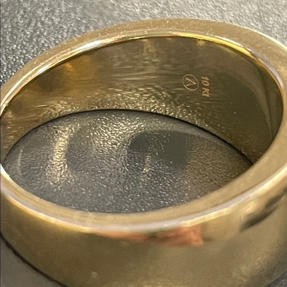 10K Polished Gold Women's Ring - Picture 7 of 15